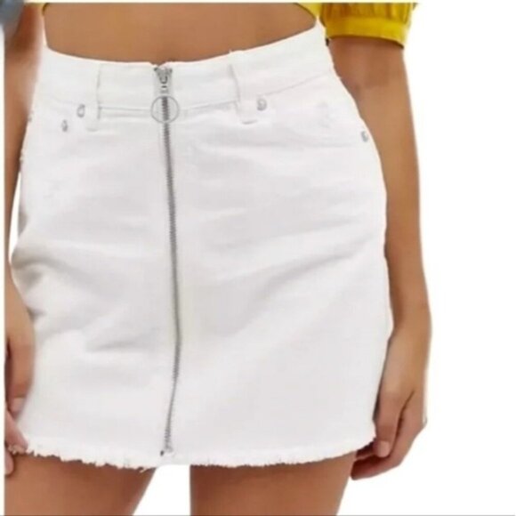 Free People zip-up white denim mini skirt 25 26 XS 0